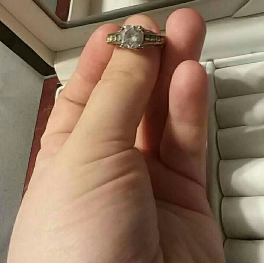 Ring - Picture 2 of 5